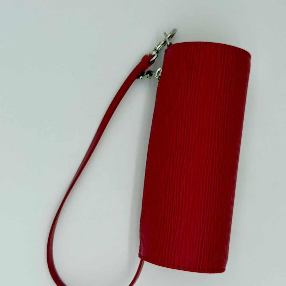 Louis Vuitton Castilian Red Epi Pochette - Picture 2 of 15